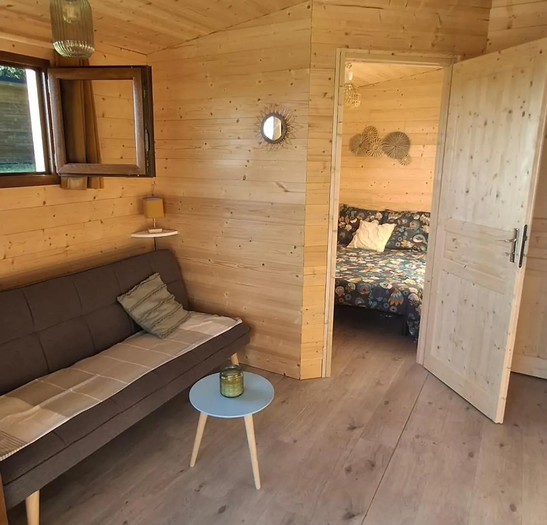 La Ferme De Beau Soleil Gite Et Cabanes Saint-Gilles-du-Mene Франция