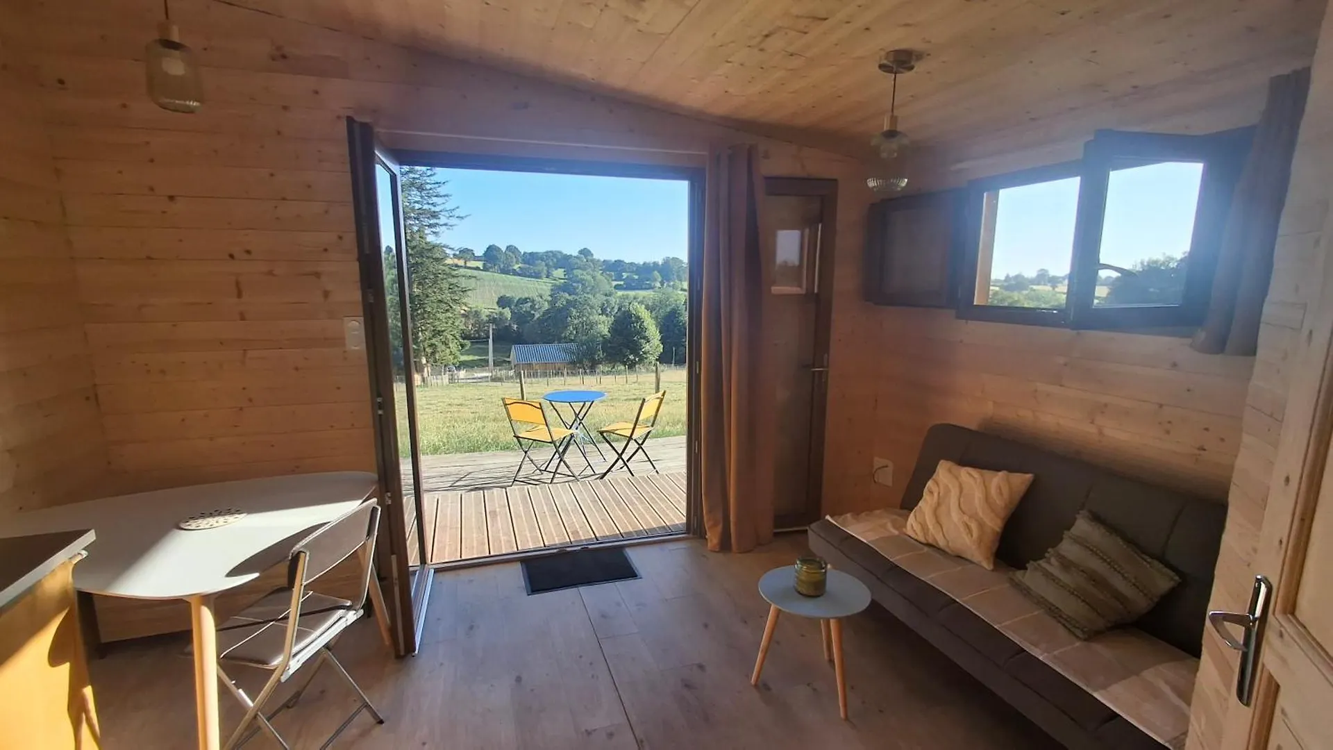 La Ferme De Beau Soleil Gite Et Cabanes Saint-Gilles-du-Mene